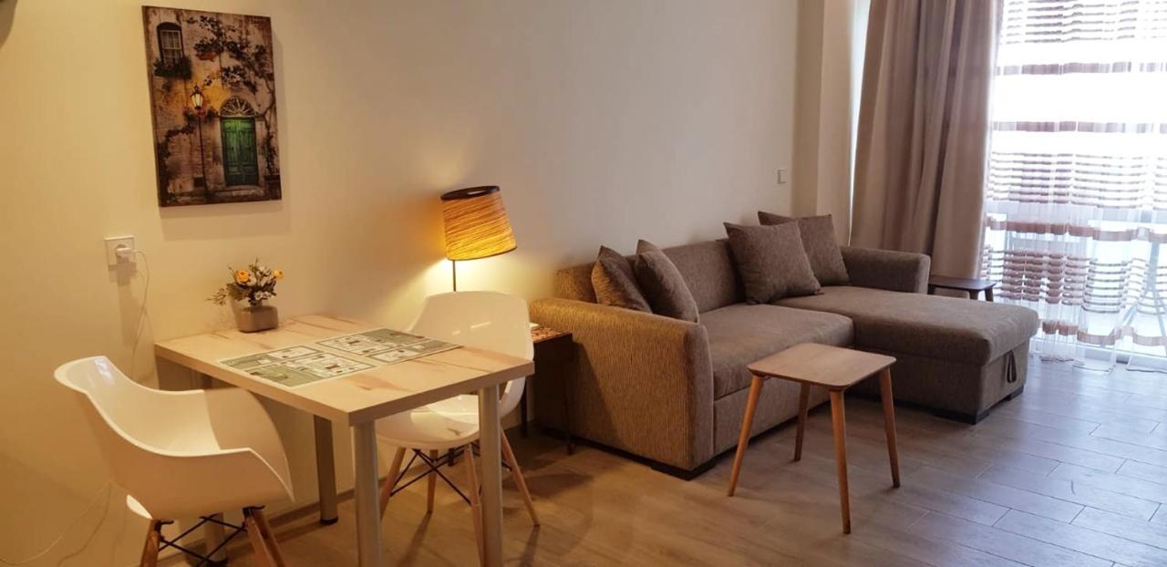 Apartment Batumi Black Pearl Bagian luar foto